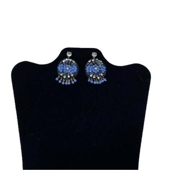 🌟NEW🌟Ann Taylor Blue Beads Earrings - Picture 1 of 1